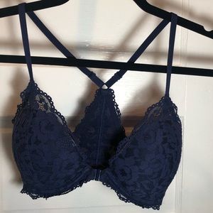 Victoria’s Secret Front Clasp Bra